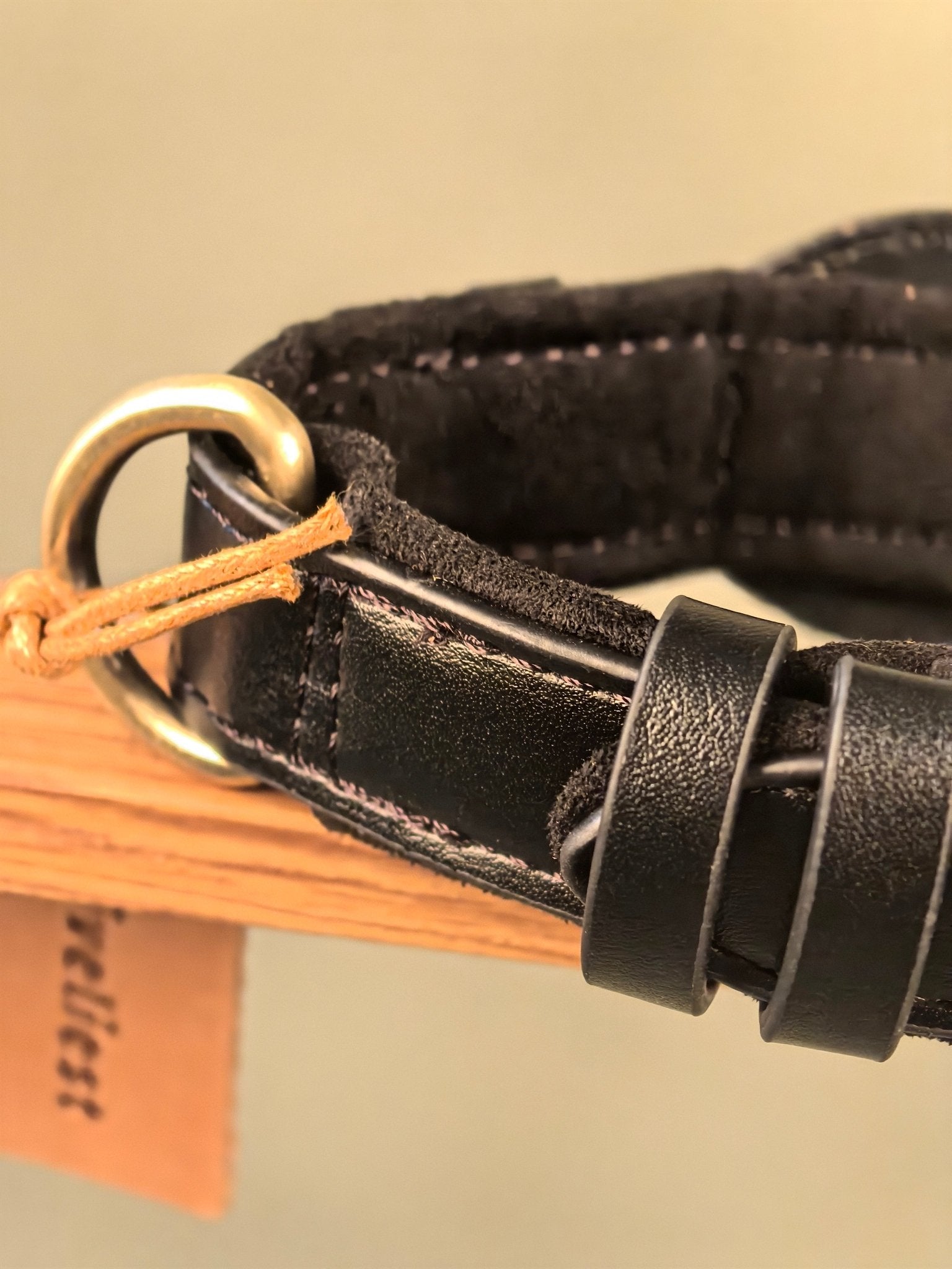 CUSTODIA AirTag COLLAR - JET BLACK - PetLiveliest - PetLiveliest